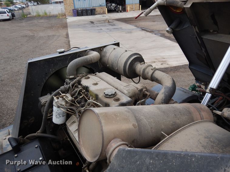 image for item DR1311 2003 Freightliner FC70  street sweeper truck