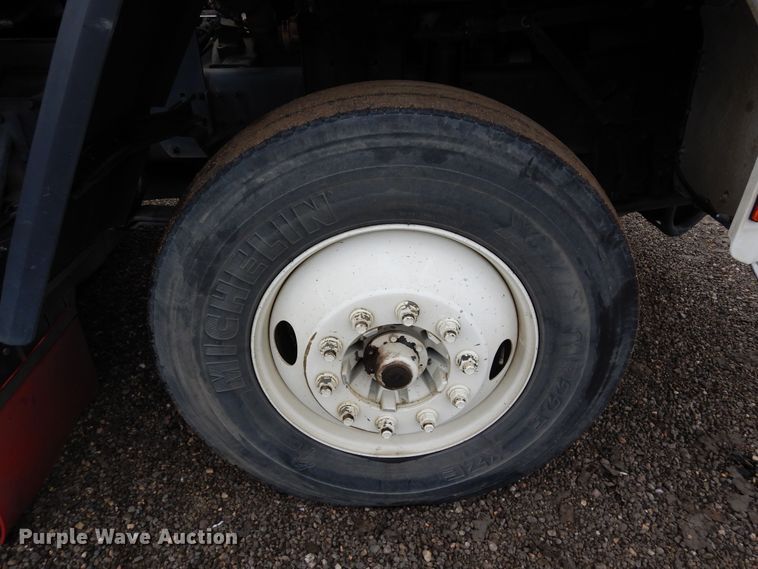 image for item DR1311 2003 Freightliner FC70  street sweeper truck