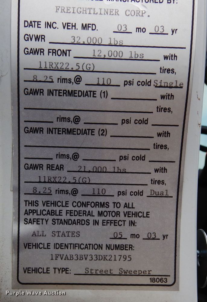image for item DR1311 2003 Freightliner FC70  street sweeper truck