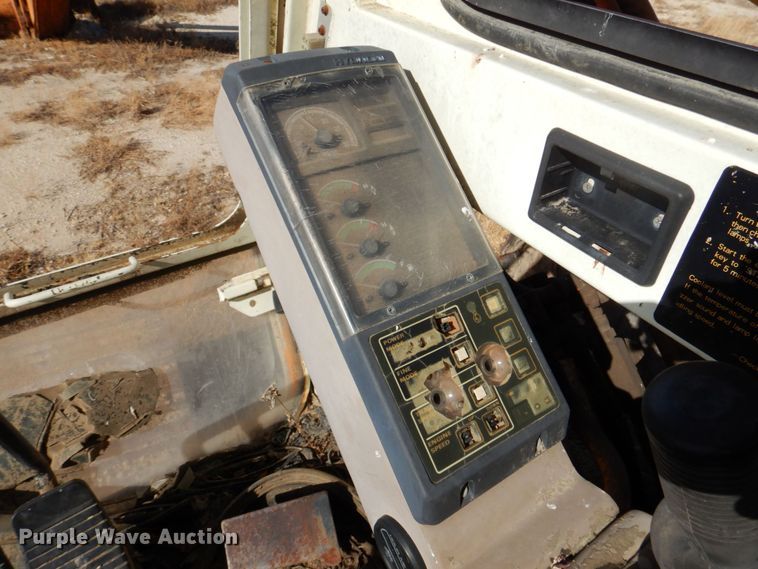 image for item DR1945 1994 Hyundai Robex 320LC  excavator