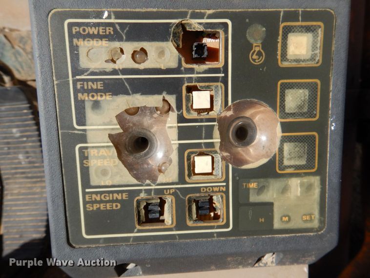 image for item DR1945 1994 Hyundai Robex 320LC  excavator