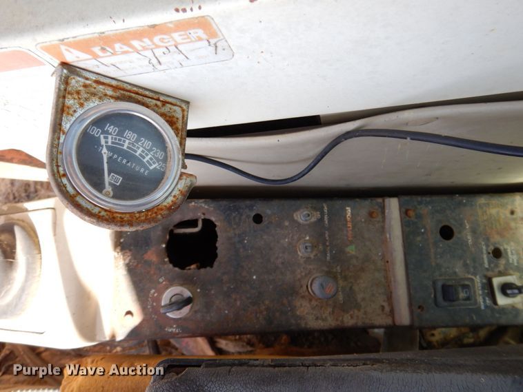 image for item DR1945 1994 Hyundai Robex 320LC  excavator