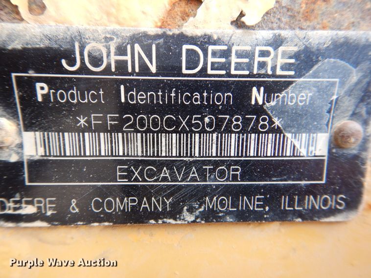 image for item DS8123 2006 John Deere 200C LC  excavator
