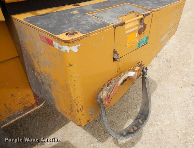 image for item DS8126 2011 John Deere 644K  high lift wheel loader