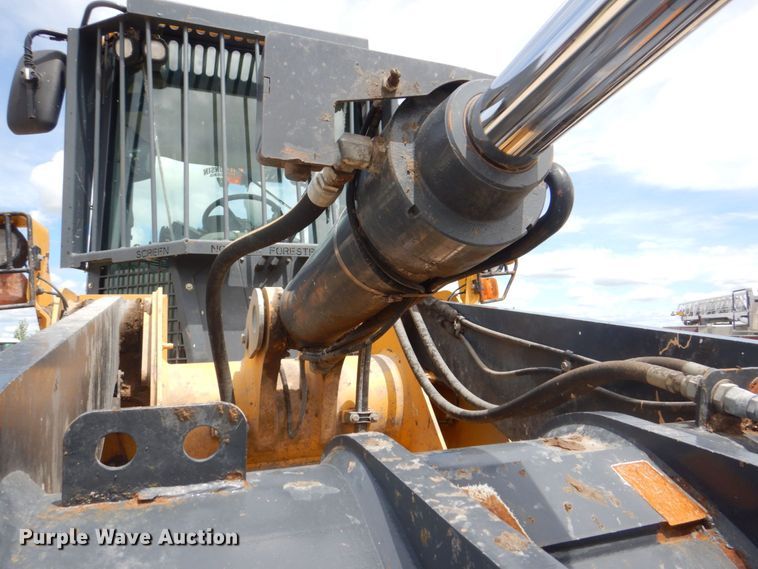 image for item DS8126 2011 John Deere 644K  high lift wheel loader