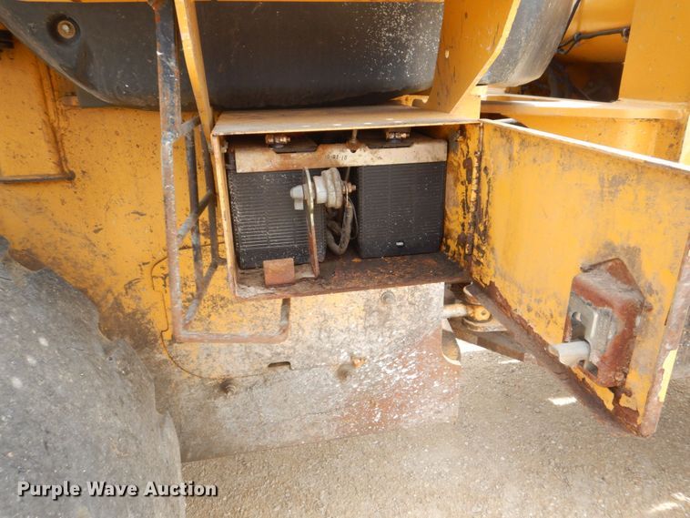 image for item DS8126 2011 John Deere 644K  high lift wheel loader