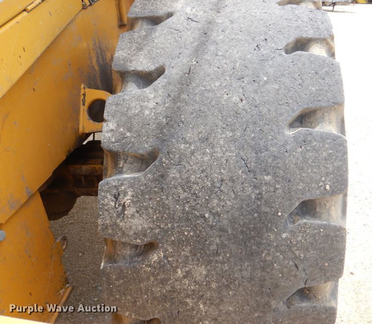 image for item DS8126 2011 John Deere 644K  high lift wheel loader
