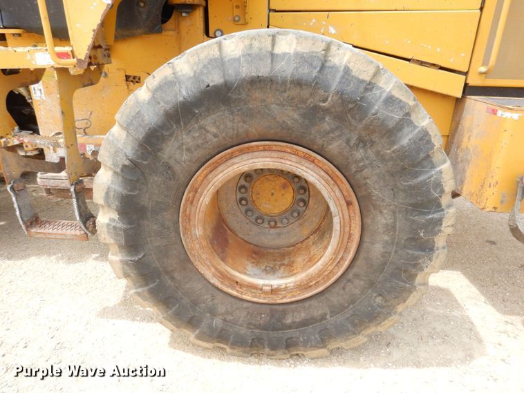image for item DS8126 2011 John Deere 644K  high lift wheel loader