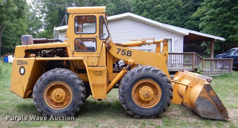 image for item DS8144 Clark 75B  wheel loader