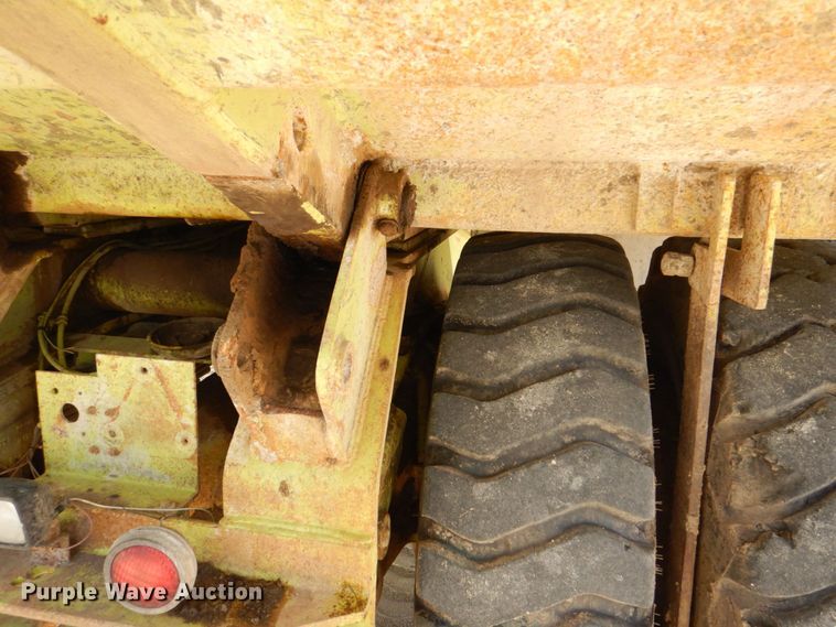 image for item DS8146 1980 Euclid 205FD  haul truck