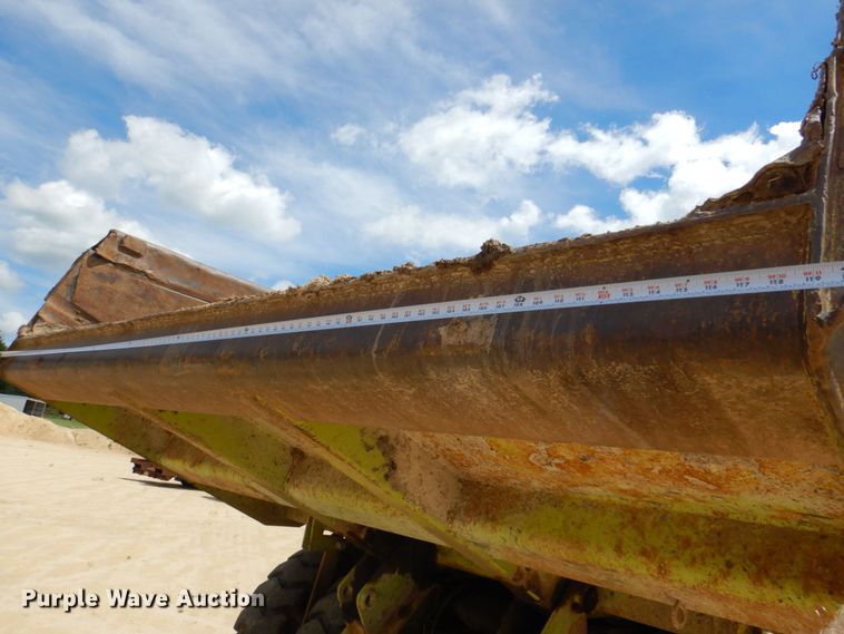 image for item DS8146 1980 Euclid 205FD  haul truck