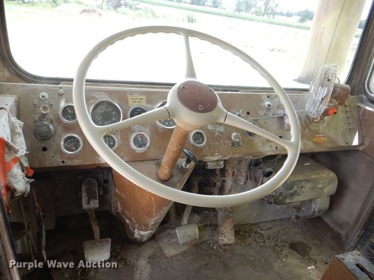 image for item DS8146 1980 Euclid 205FD  haul truck