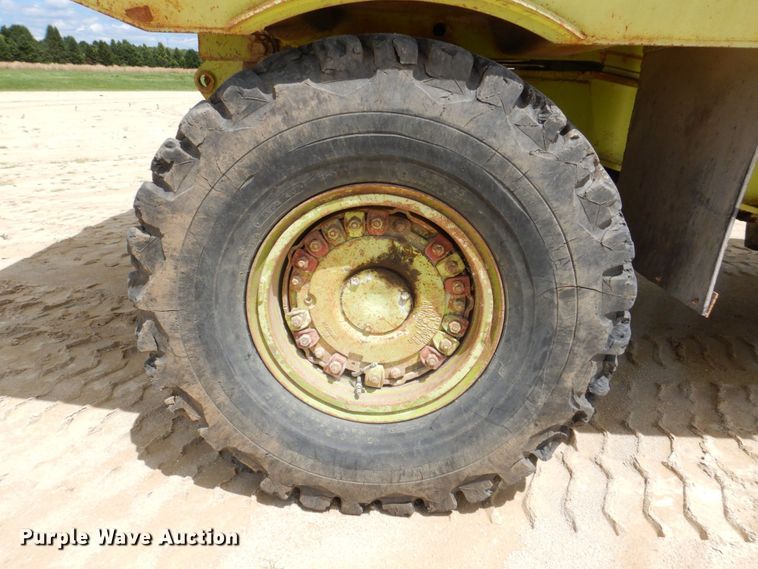 image for item DS8146 1980 Euclid 205FD  haul truck