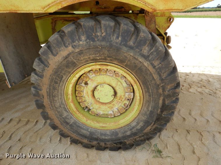 image for item DS8146 1980 Euclid 205FD  haul truck