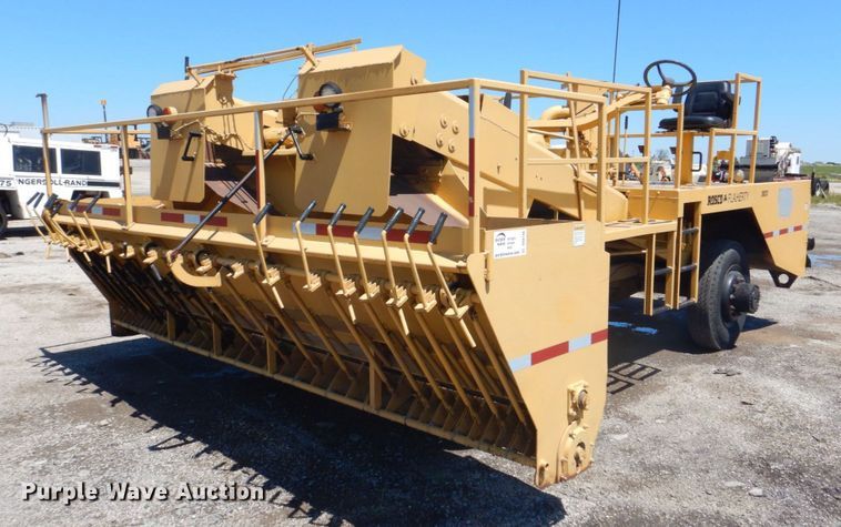 image for item DS8148 1991 Rosco Flaherty SPR-H  chip spreader