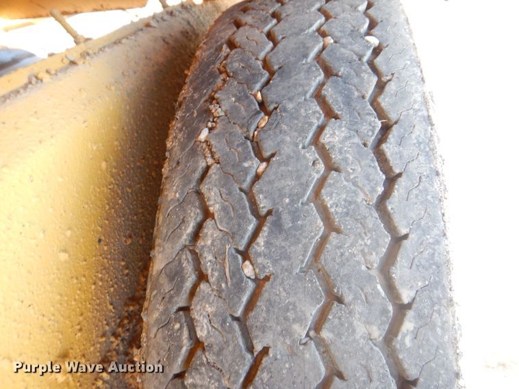 image for item DS8148 1991 Rosco Flaherty SPR-H  chip spreader