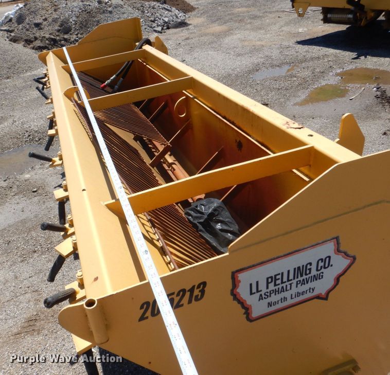 image for item DS8148 1991 Rosco Flaherty SPR-H  chip spreader