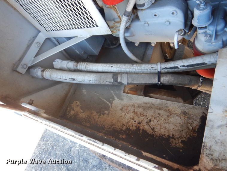 image for item DS8150 1986 Ingersoll Rand MW175  milling machine