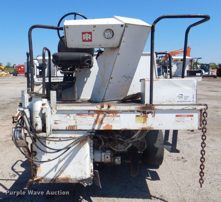 image for item DS8151 1986 Ingersoll Rand MW175  milling machine