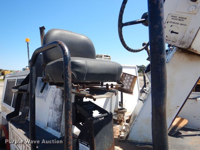 image for item DS8151 1986 Ingersoll Rand MW175  milling machine