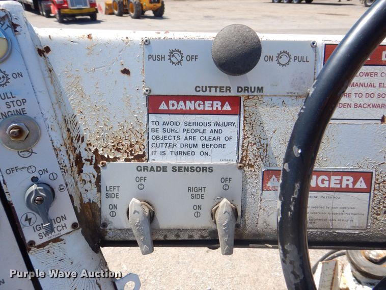 image for item DS8151 1986 Ingersoll Rand MW175  milling machine