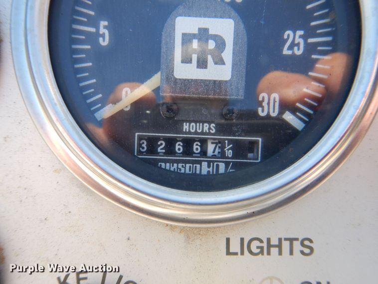 image for item DS8151 1986 Ingersoll Rand MW175  milling machine