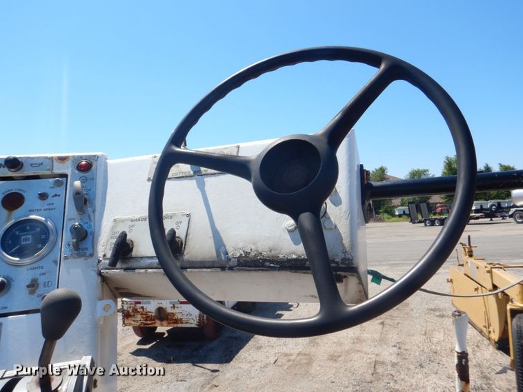 image for item DS8152 1986 Ingersoll Rand MW175  milling machine