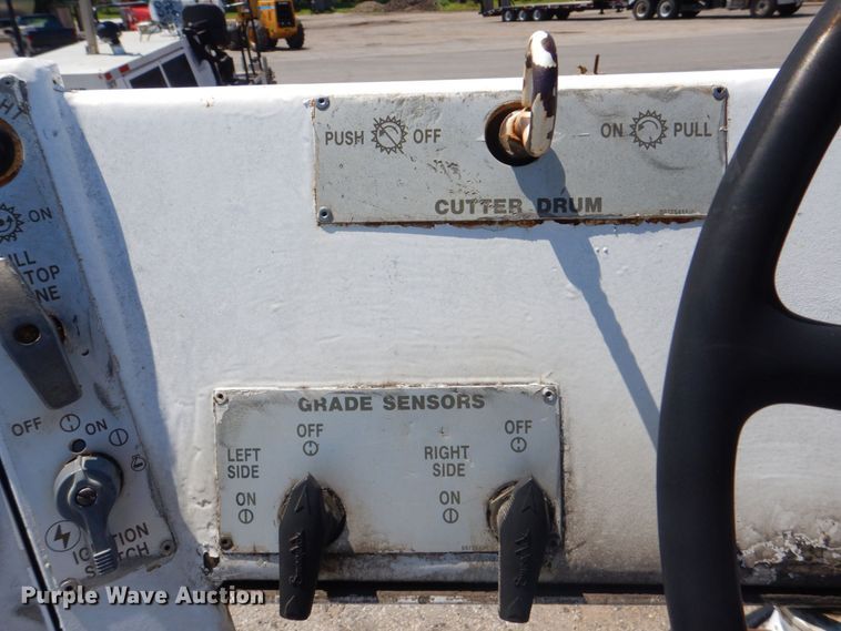 image for item DS8152 1986 Ingersoll Rand MW175  milling machine