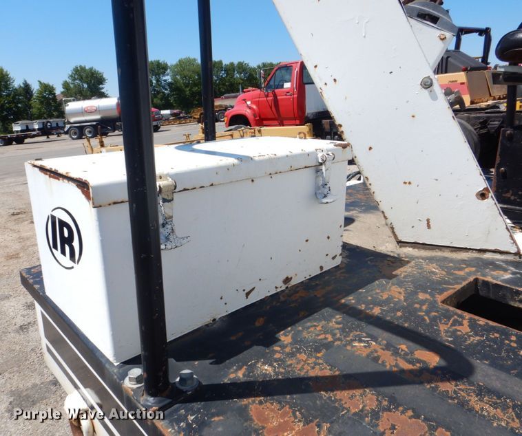 image for item DS8152 1986 Ingersoll Rand MW175  milling machine