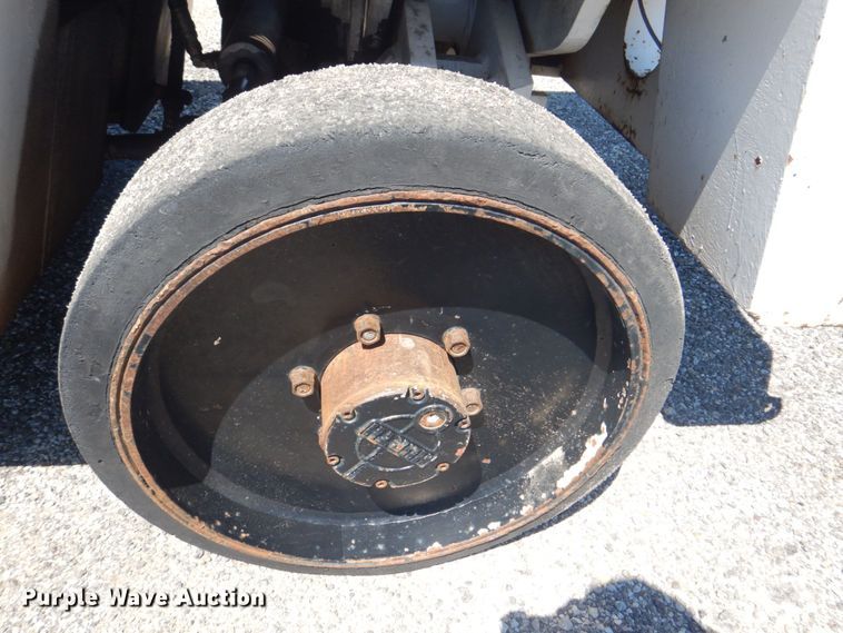 image for item DS8152 1986 Ingersoll Rand MW175  milling machine