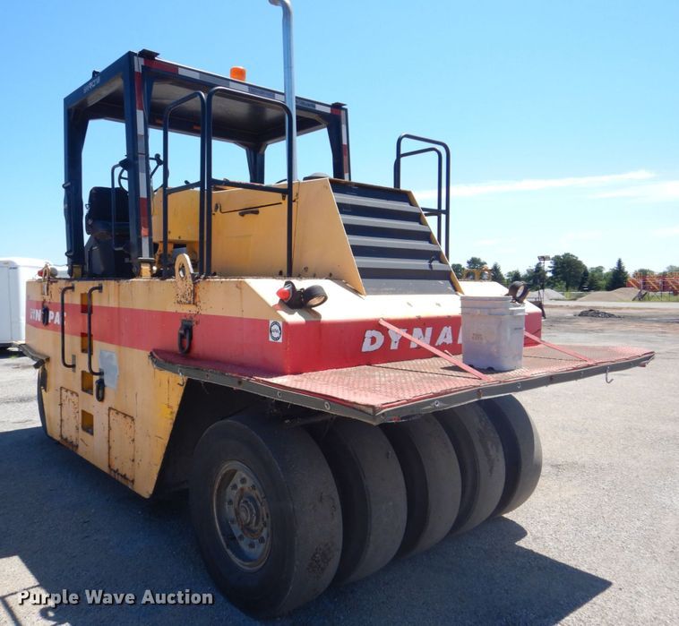 image for item DS8154 1999 Dynapac CP271  pneumatic roller