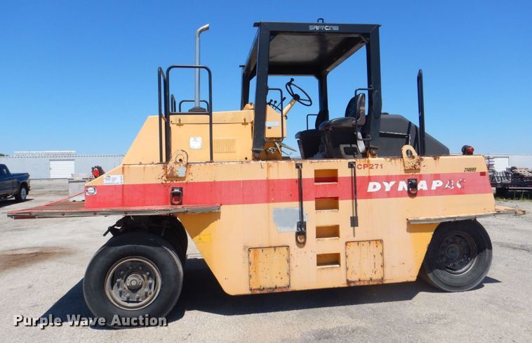 image for item DS8154 1999 Dynapac CP271  pneumatic roller