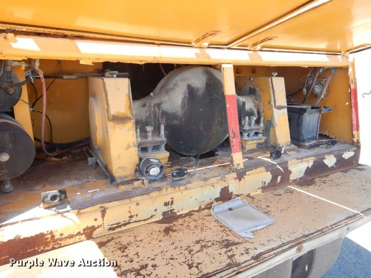 image for item DS8154 1999 Dynapac CP271  pneumatic roller