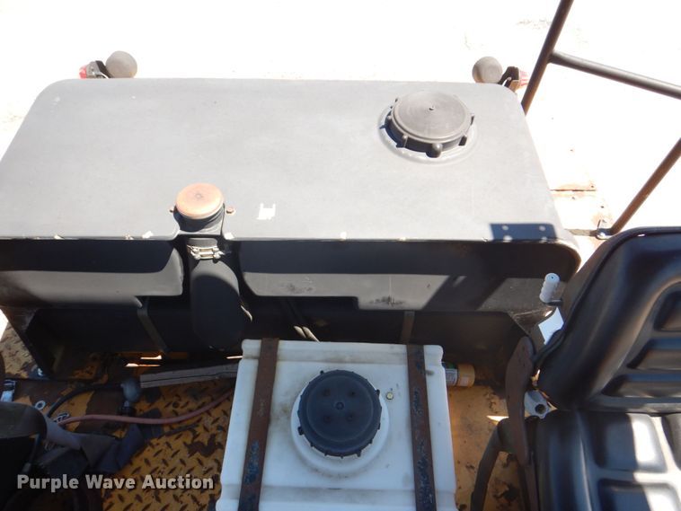 image for item DS8154 1999 Dynapac CP271  pneumatic roller