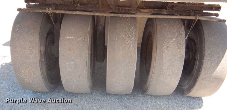 image for item DS8154 1999 Dynapac CP271  pneumatic roller