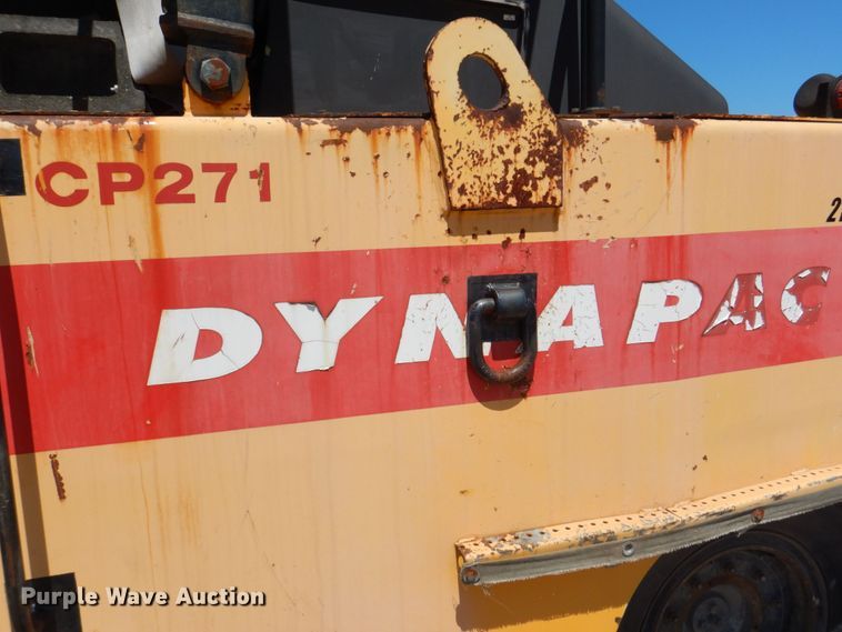image for item DS8154 1999 Dynapac CP271  pneumatic roller