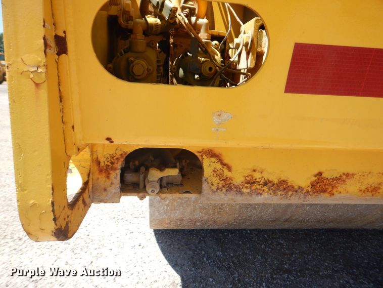 image for item DS8155 2003 Sakai SW850  double drum vibratory roller