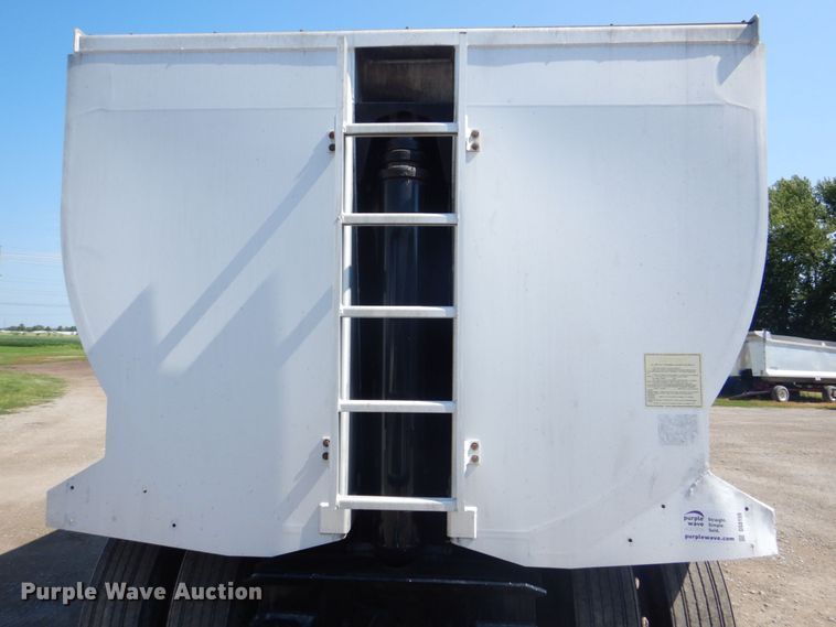 image for item DS8159 1993 Cornhusker  end dump pup trailer