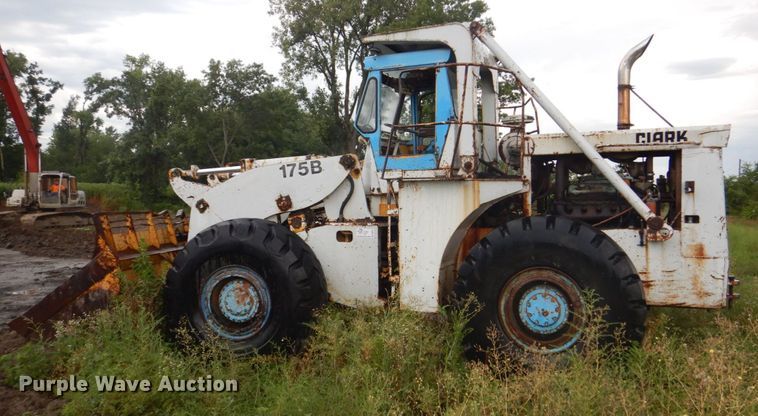 image for item DS8161 1973 Clark 175B  wheel loader
