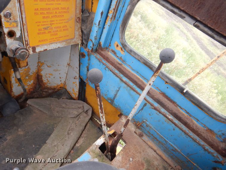 image for item DS8161 1973 Clark 175B  wheel loader