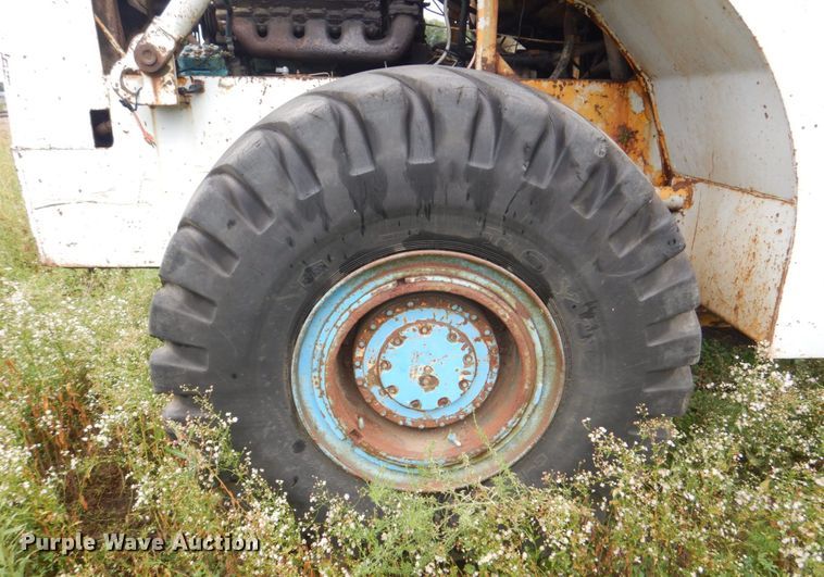image for item DS8161 1973 Clark 175B  wheel loader