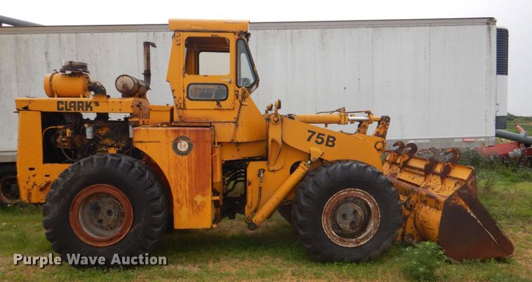 image for item DS8162 Clark 75B  wheel loader