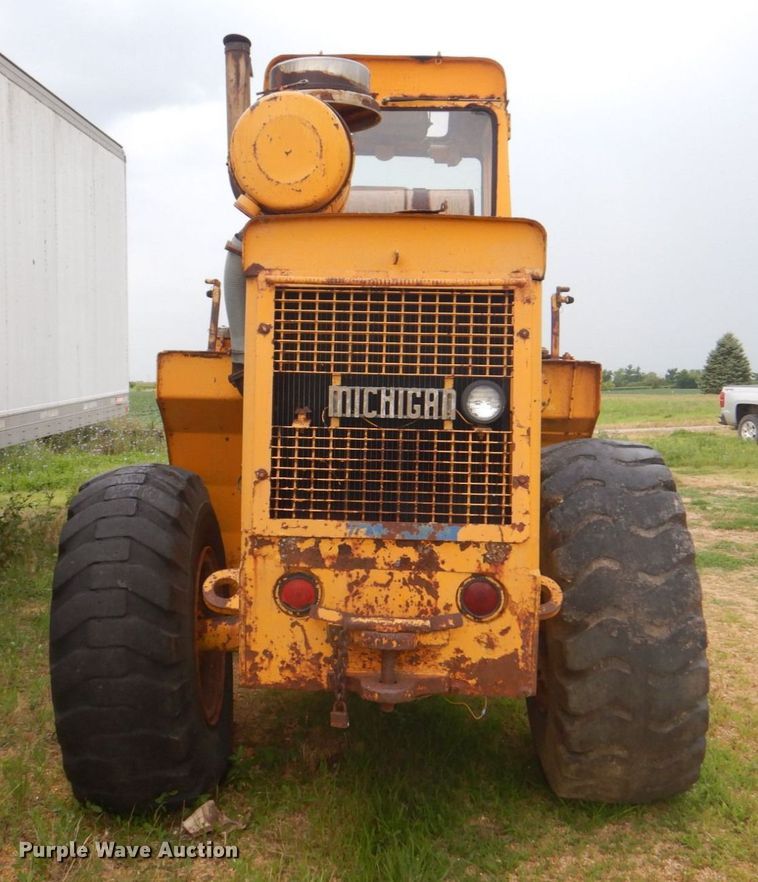 image for item DS8162 Clark 75B  wheel loader