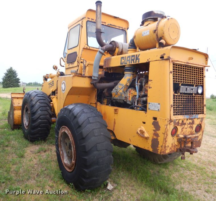 image for item DS8162 Clark 75B  wheel loader