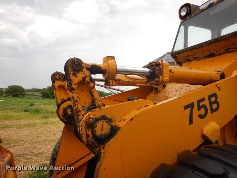 image for item DS8162 Clark 75B  wheel loader