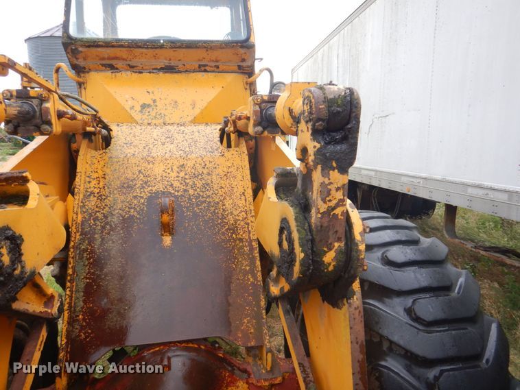 image for item DS8162 Clark 75B  wheel loader