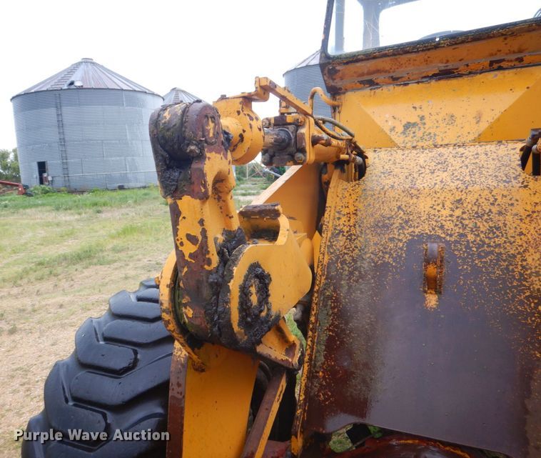 image for item DS8162 Clark 75B  wheel loader