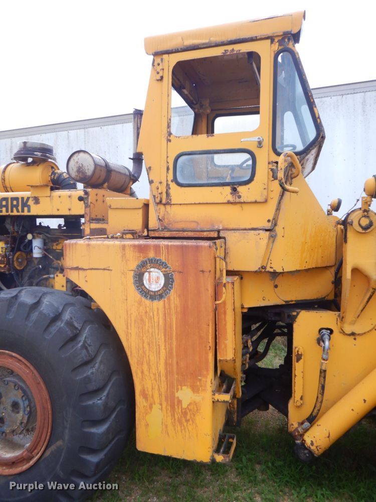 image for item DS8162 Clark 75B  wheel loader