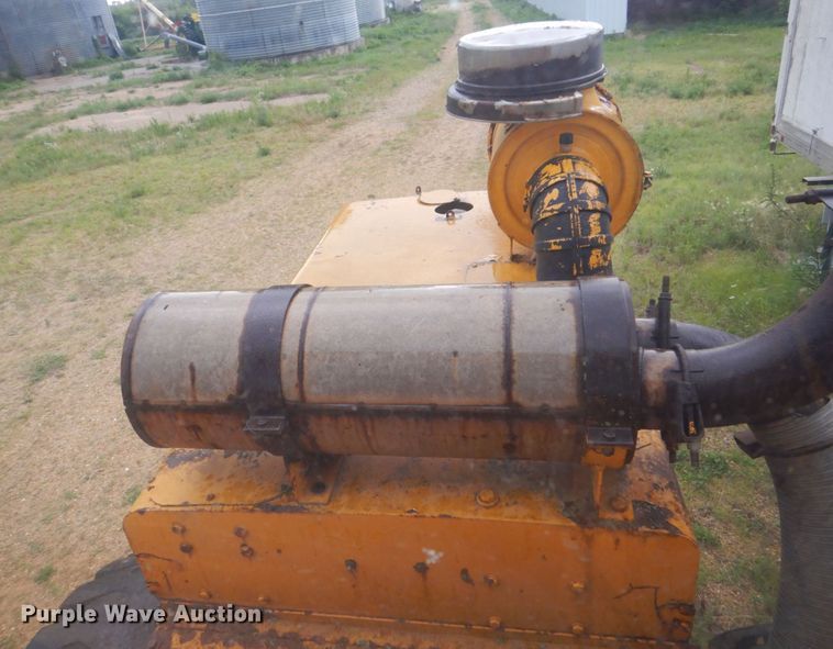 image for item DS8162 Clark 75B  wheel loader