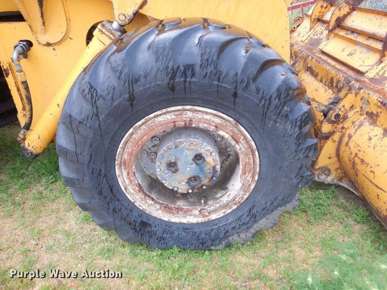 image for item DS8162 Clark 75B  wheel loader